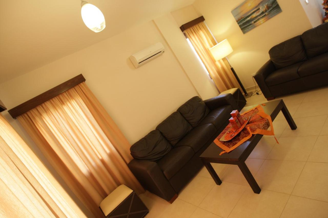 Holidays Villas Пісурі Екстер'єр фото