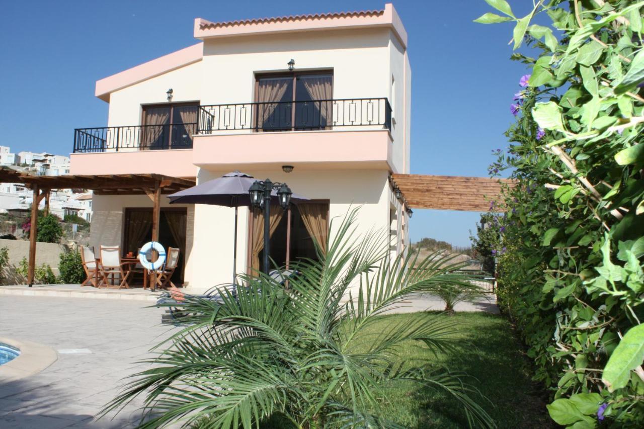 Holidays Villas Пісурі Екстер'єр фото